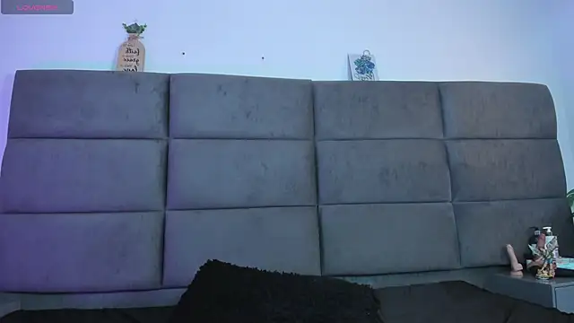 kittyy milk 001 online show from 16, 12, 2025