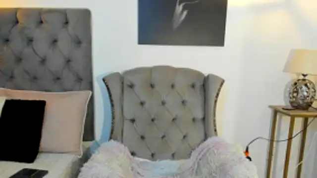 nahiroby ebony online show from 27, 10, 2025