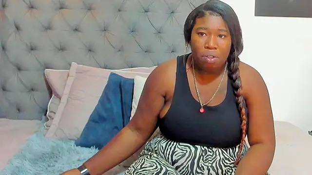 nahiroby ebony online show from 4, 4, 2026