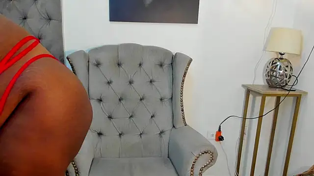 nahiroby ebony online show from 7, 10, 2025