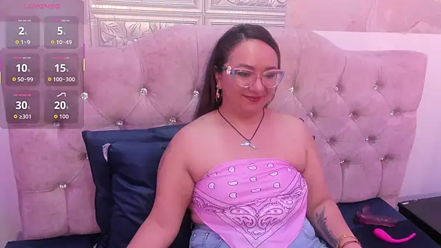 leyla smithh online show from 20, 9, 2025