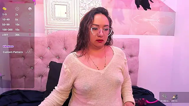 leyla smithh online show from 9, 11, 2025