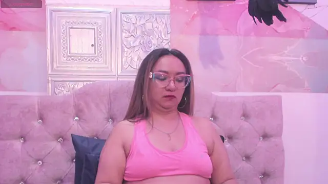 leyla smithh online show from 17, 10, 2025