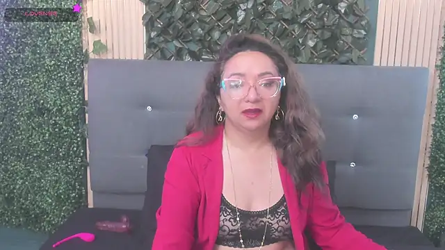 leyla smithh online show from 12, 9, 2025