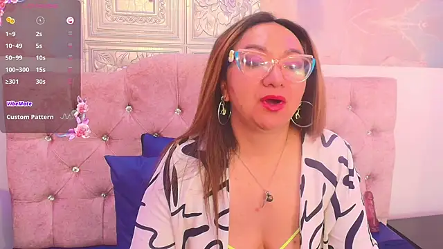 leyla smithh online show from 30, 9, 2025