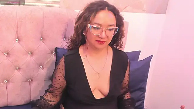 leyla smithh online show from 12, 10, 2025