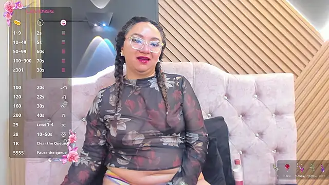 leyla smithh online show from 16, 11, 2025