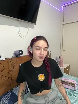 Red kytty6 online show from 18, 5, 2026