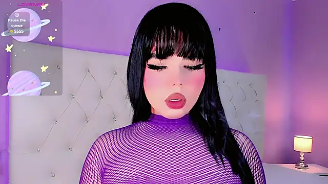 DaniielaV online show from 5, 10, 2025