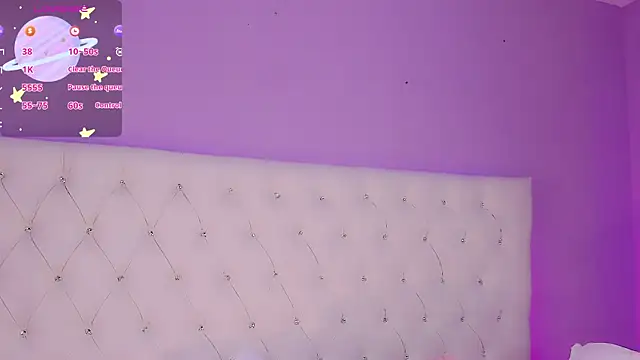 DaniielaV online show from 9, 2, 2026