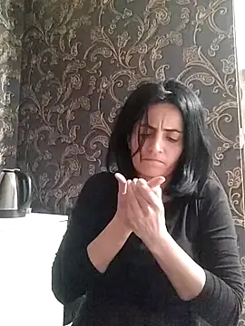 Gecenin Kralicesi online show from 1, 3, 2026