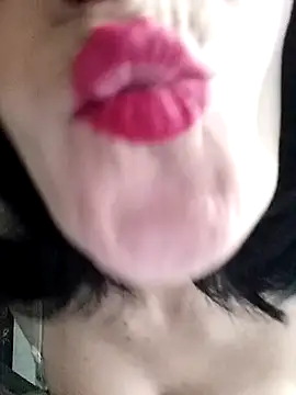 Gecenin Kralicesi online show from 6, 3, 2026