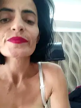 Gecenin Kralicesi online show from 23, 10, 2025