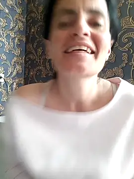 Gecenin Kralicesi online show from 6, 5, 2026