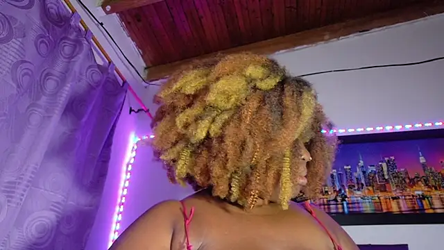 ebony NeighborMoans online show from 27, 3, 2026