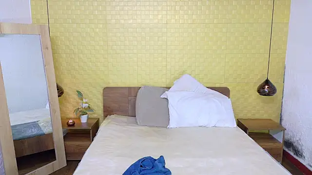 fat naughtyass online show from 29, 3, 2026