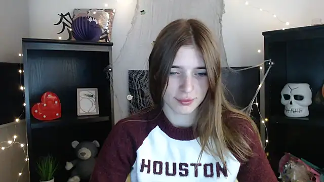 JuiceLips   online show from 7, 11, 2025