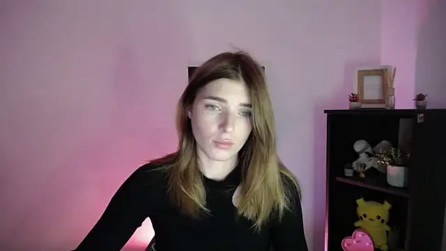 JuiceLips   online show from 18, 9, 2025