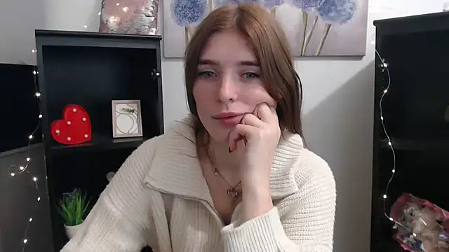 JuiceLips   online show from 13, 11, 2025