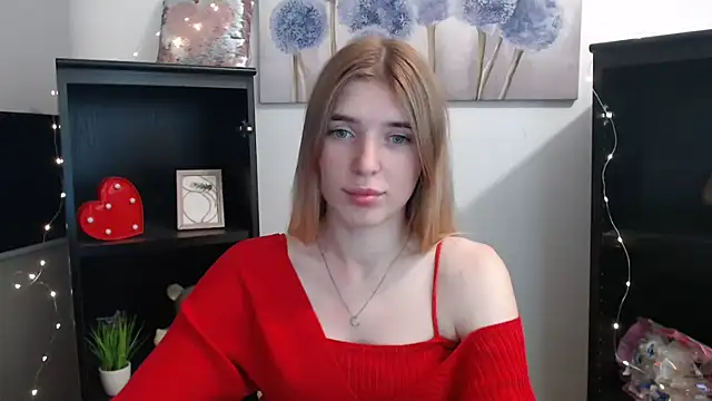 JuiceLips   online show from 18, 11, 2025