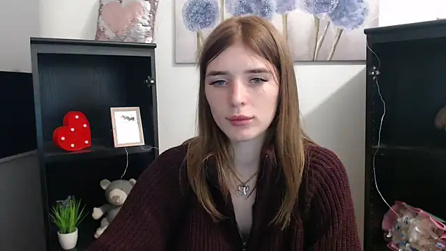 JuiceLips   online show from 29, 10, 2025