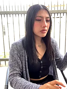 KloePink  online show from 17, 10, 2025