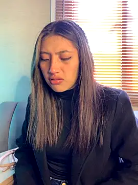 KloePink  online show from 25, 11, 2025