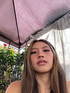 KloePink  online show from 1, 12, 2025