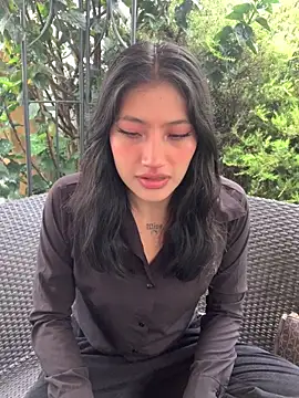 KloePink  online show from 7, 10, 2025