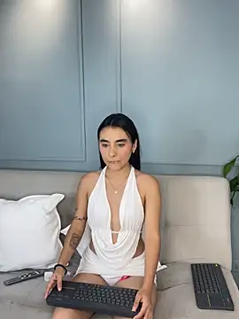 Zafira Montiel online show from 27, 11, 2025