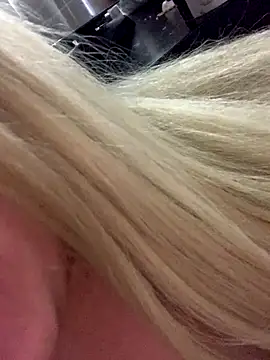 loiragoxtosinnha online show from 10, 11, 2025