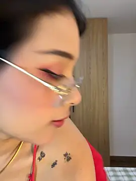 Snapshot of CatadeLuca chatting on 1, 10, 2025 CatadeLuca online show from 1, 10, 2025