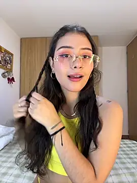 Snapshot of CatadeLuca chatting on 10, 9, 2025 CatadeLuca online show from 10, 9, 2025