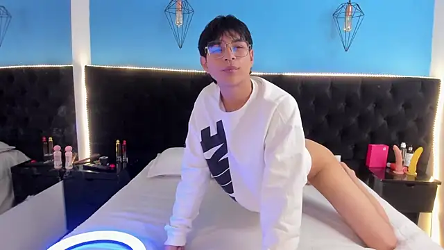 AleAurarashi online show from 23, 9, 2025