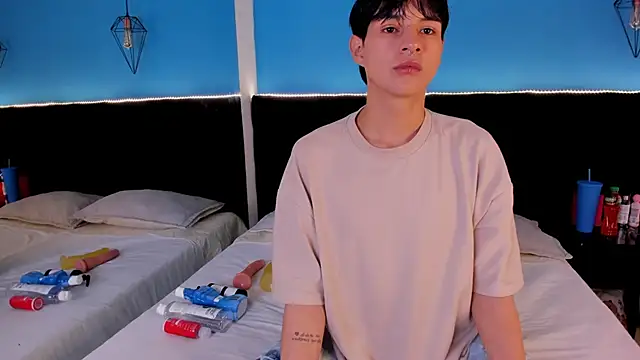 AleAurarashi online show from 11, 9, 2025