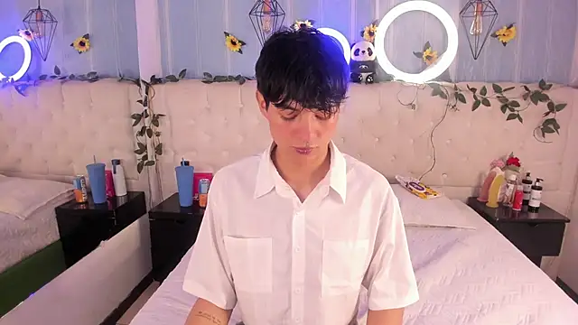 AleAurarashi online show from 25, 11, 2025