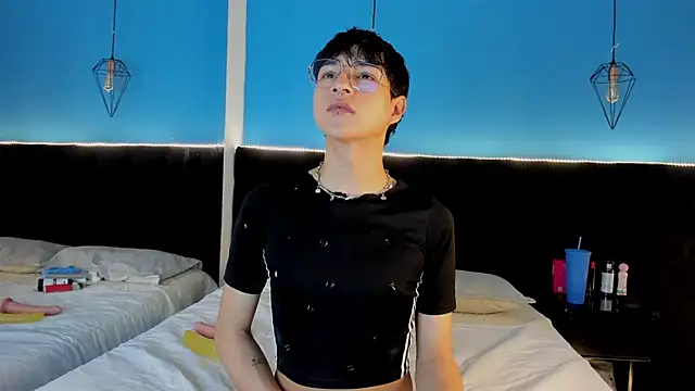 AleAurarashi online show from 13, 9, 2025