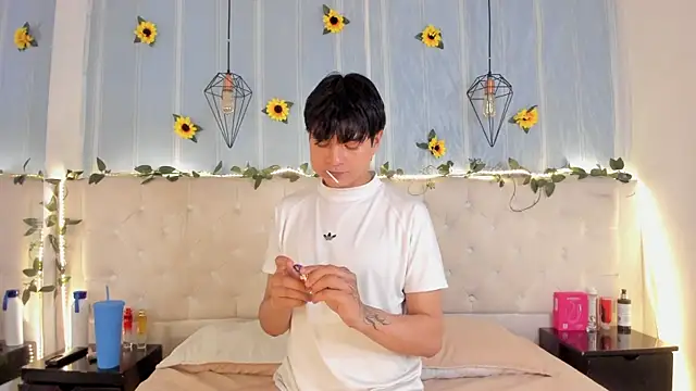 AleAurarashi online show from 6, 10, 2025