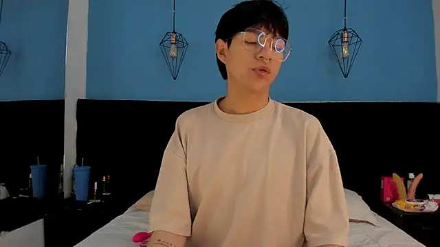 AleAurarashi online show from 28, 9, 2025