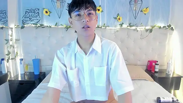 AleAurarashi online show from 12, 10, 2025