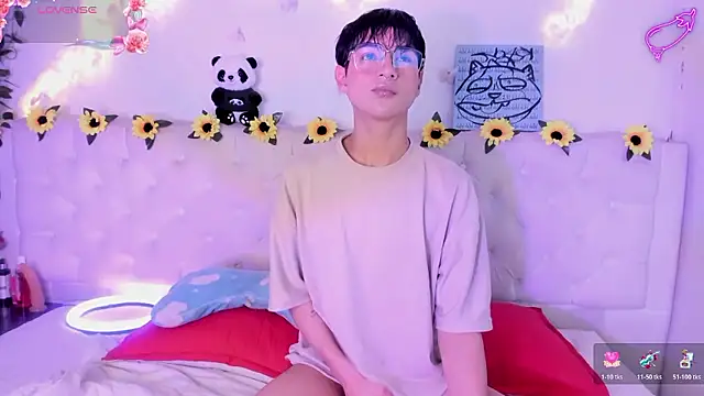 Snapshot of AleAurarashi chatting on 15, 1, 2026 AleAurarashi online show from 15, 1, 2026