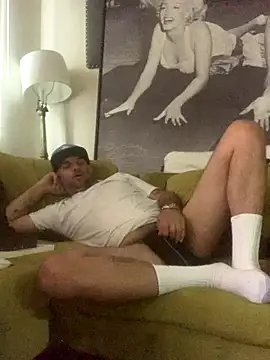 Snapshot of Hothotboyg chatting on 10, 10, 2025 Hothotboyg online show from 10, 10, 2025