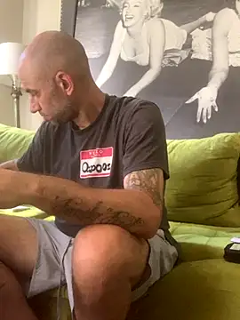 Snapshot of Hothotboyg chatting on 8, 9, 2025 Hothotboyg online show from 8, 9, 2025