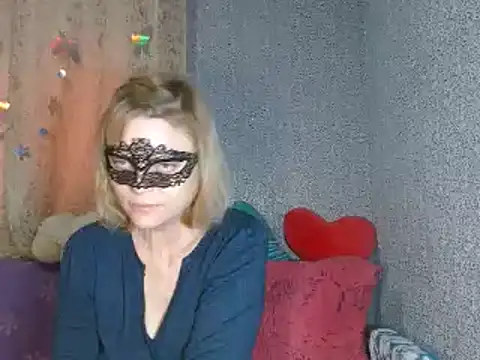 Miss Nona online show from 26, 10, 2025