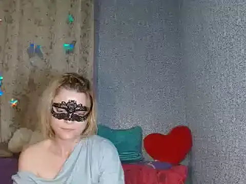 Miss Nona online show from 28, 10, 2025