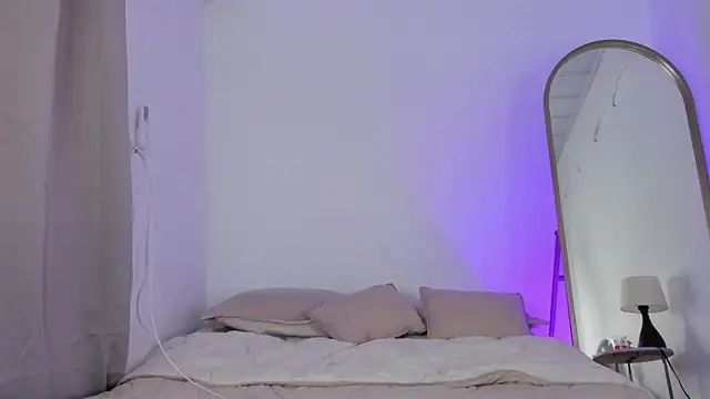 elzafuentes1 online show from 4, 11, 2025