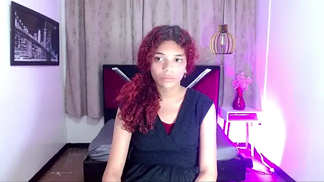 Snapshot of luisa__torres chatting on 25, 6, 2026 luisa torres online show from 25, 6, 2026