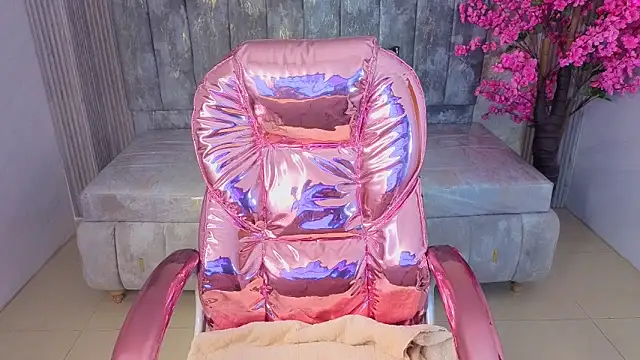 kim lush s online show from 10, 3, 2026