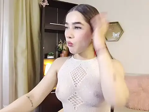 StefannyCipriani online show from 15, 11, 2025