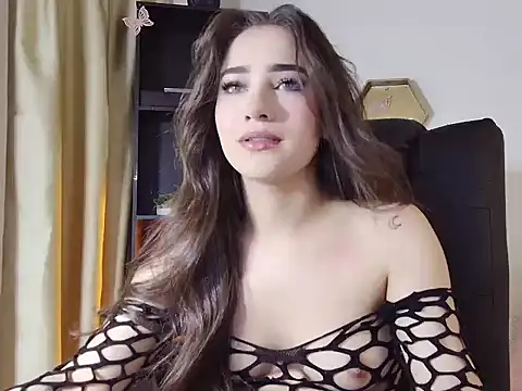 StefannyCipriani online show from 9, 9, 2025